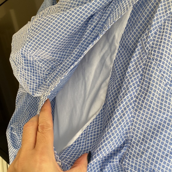 Nike Shield Jacket - Picture 8 of 10